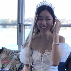 Meet your Posher, Ivy